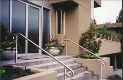 Exterior railing